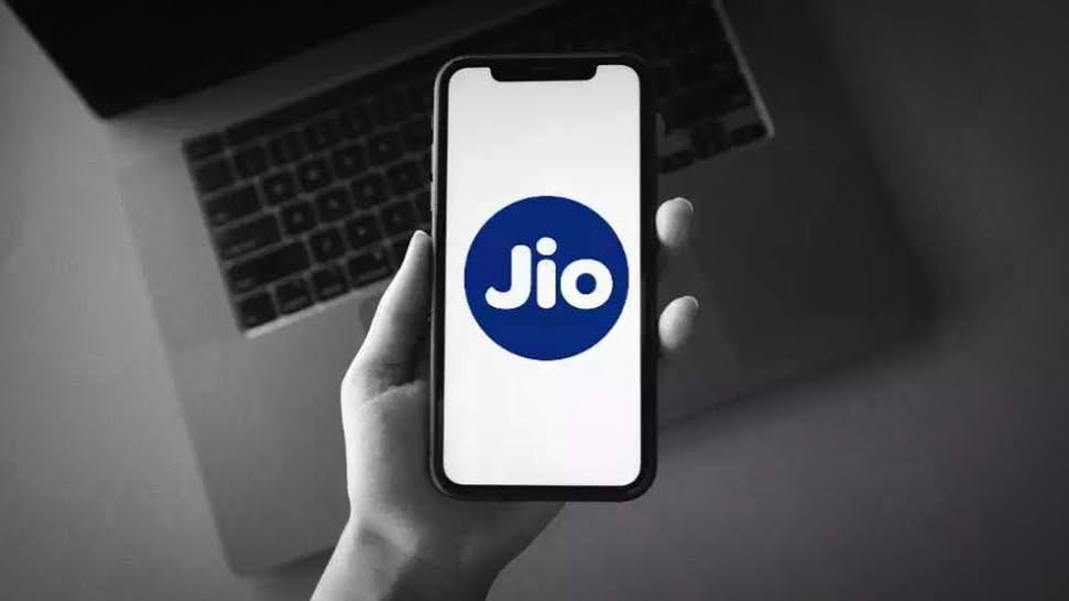 New Recharge Plan Jio brought free data-calling plan for 30 days, see offer here